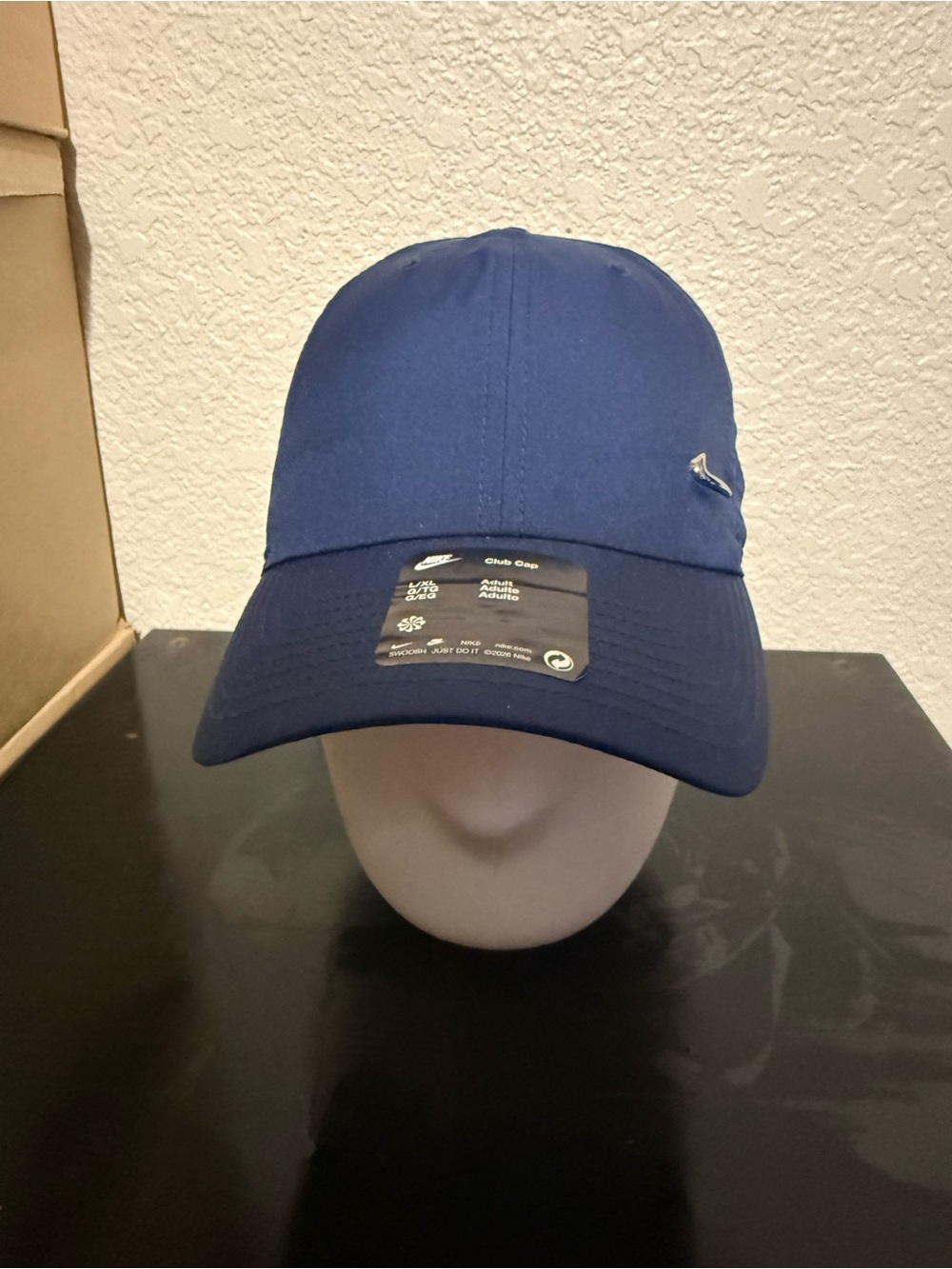 Nike Dri-FIT Club Unstructured Blue Metal Logo Swoosh Cap Adult L/XL FB5372-410
